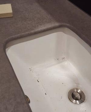 使用木紋裝飾貼膜給衛生間貼膜改色你需要了解這些知識點