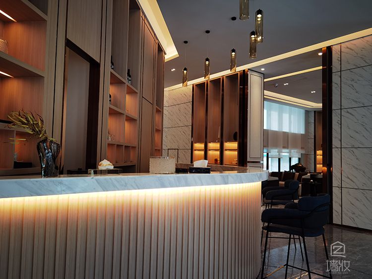 高端售樓部木紋膜貼膜實景案例-PVC裝飾貼膜