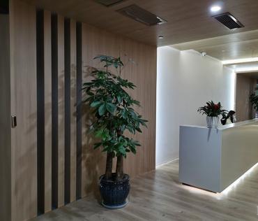 建筑公司辦公室木紋膜裝修案例展示-PVC裝飾貼膜