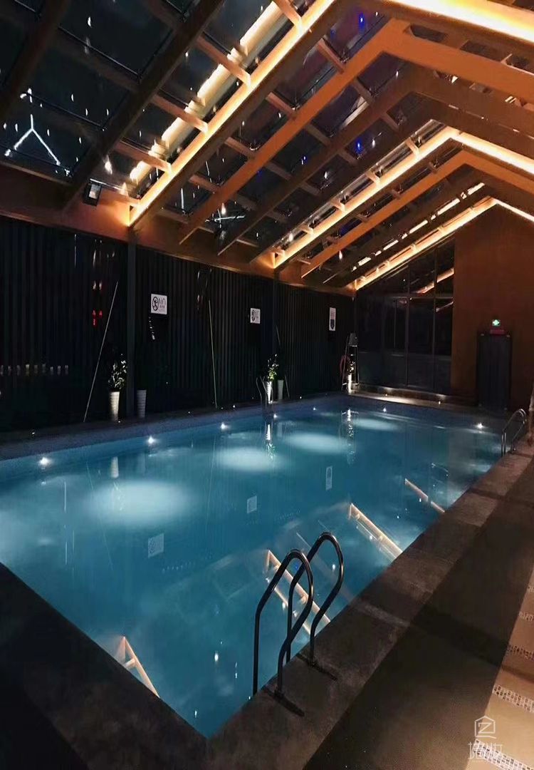 泳池區域可以使用木紋膜嗎？——pvc木紋膜